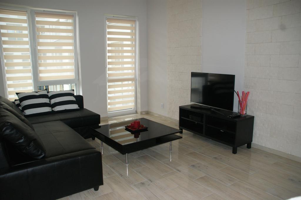 זיילונה גאורה Apartamenty Viniarnia מראה חיצוני תמונה
